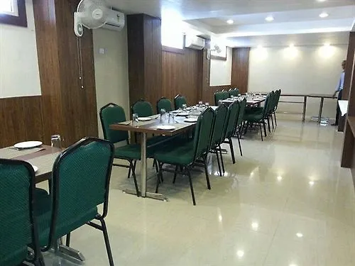 Nirvana Hotel 바라나시