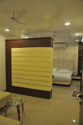 Nirvana Hotel Varanasi